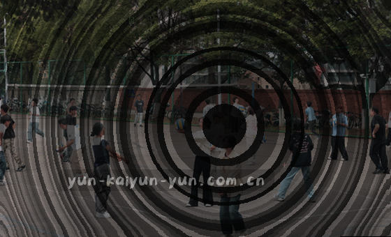 阳光洒在卡片上，指尖轻触光滑表面，3配10点亮微笑。